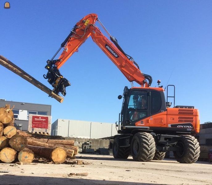 Doosan DX170