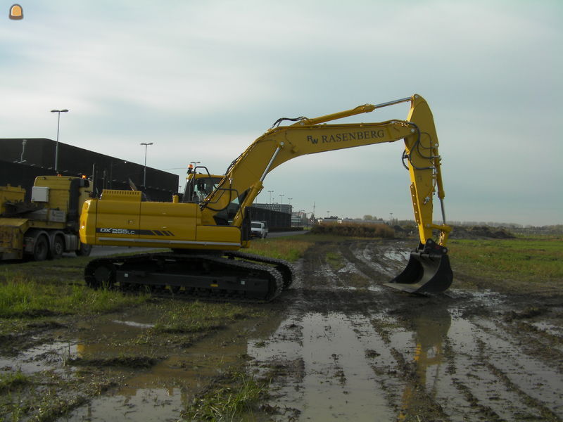 Doosan DX 255 lc met GPS