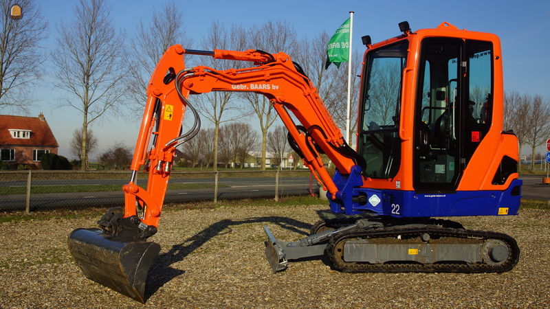 Takeuchi TB 225