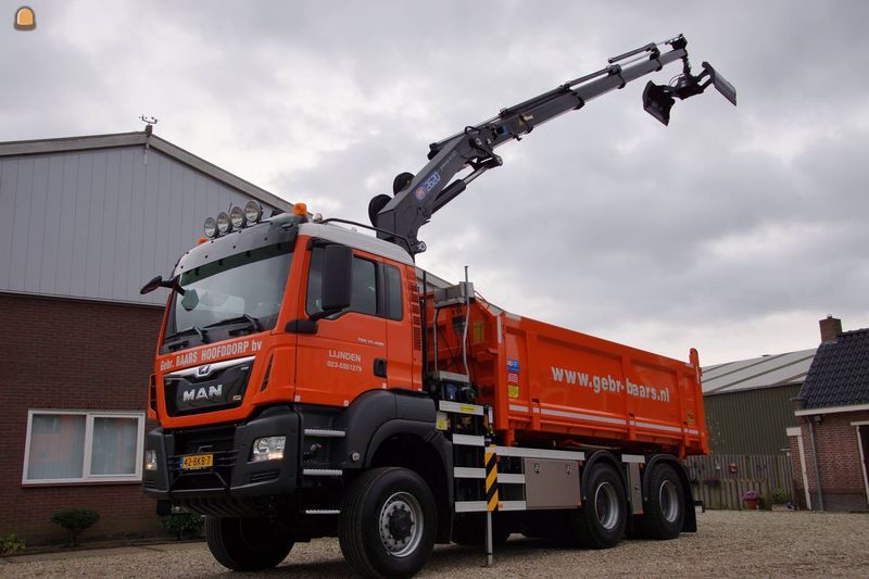 MAN TGS 6x6 Knijperwagen