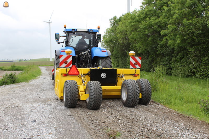 New Holland T7 220 + AP KB110/300