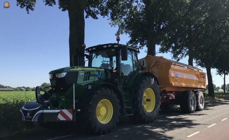 JD 6215R+Veenhuis 23t