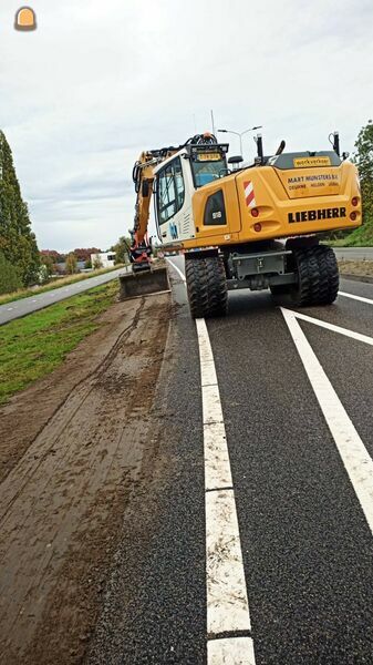 Liebherr A918