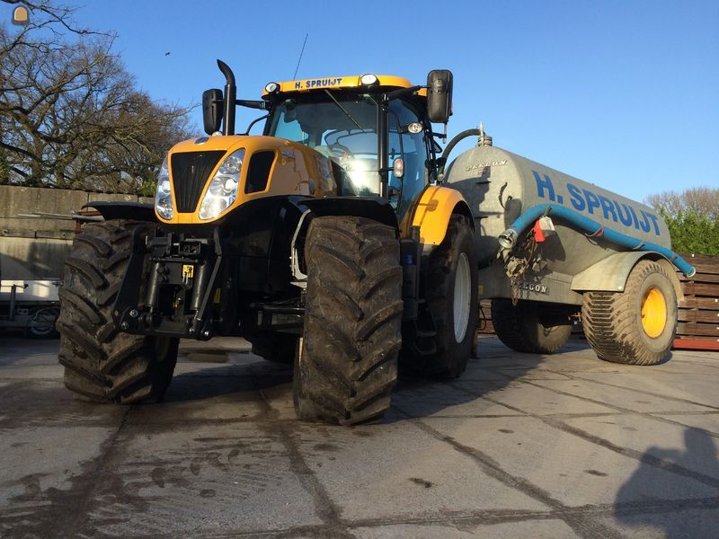 Traktor met Waterwagen