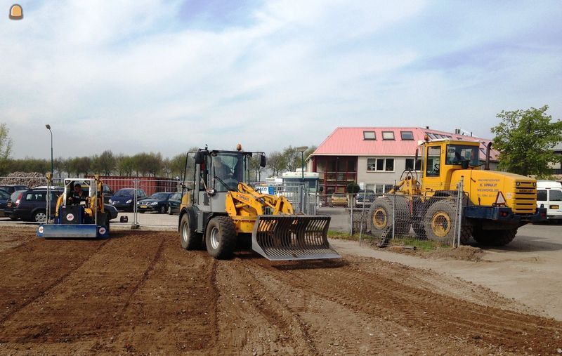 Shovel zwenklader 1.000 liter