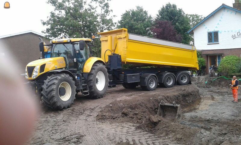 Tractor + drie-assige kipper