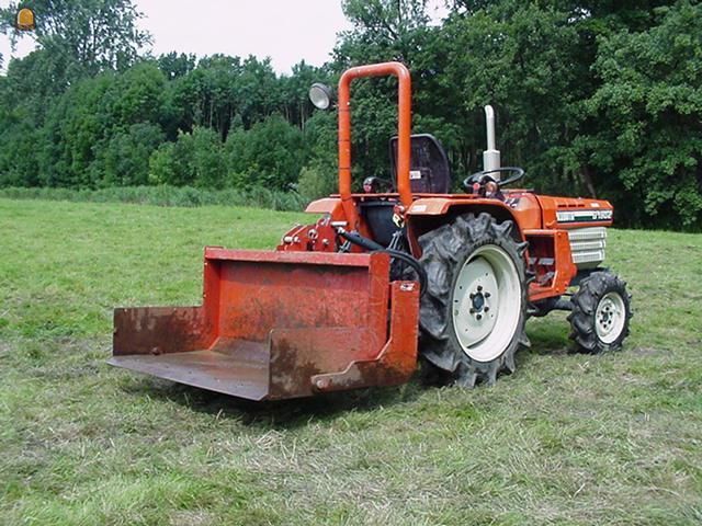 Tuin& park tractor met Grondbak