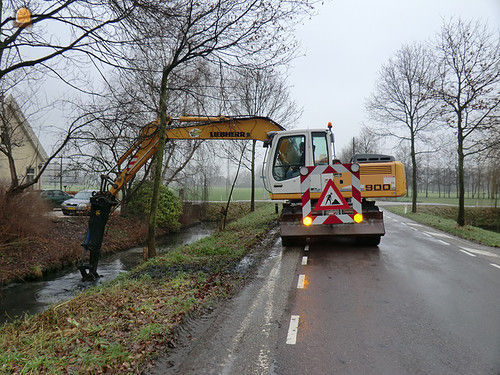 Liebherr A916