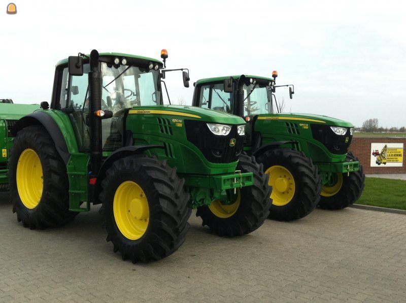 JOHN DEERE 6115M