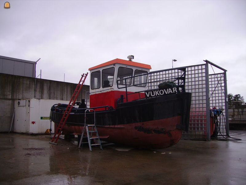 Boten tbv werkplatform-pontons.