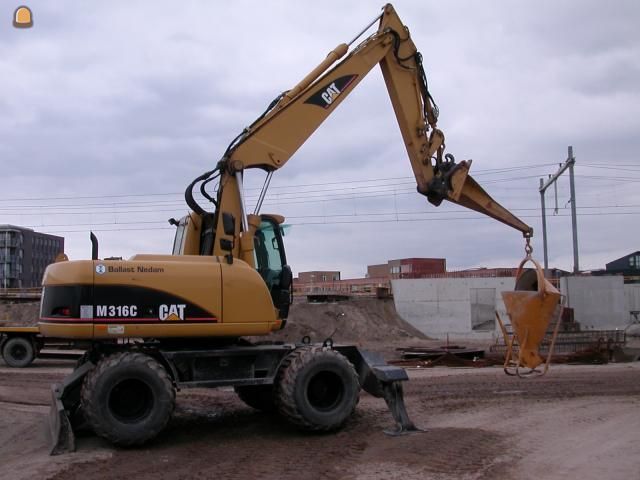 CAT M316C