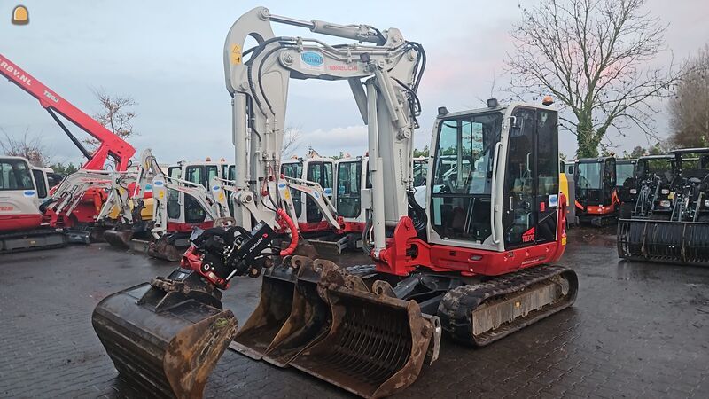 Takeuchi TB370 + DKS