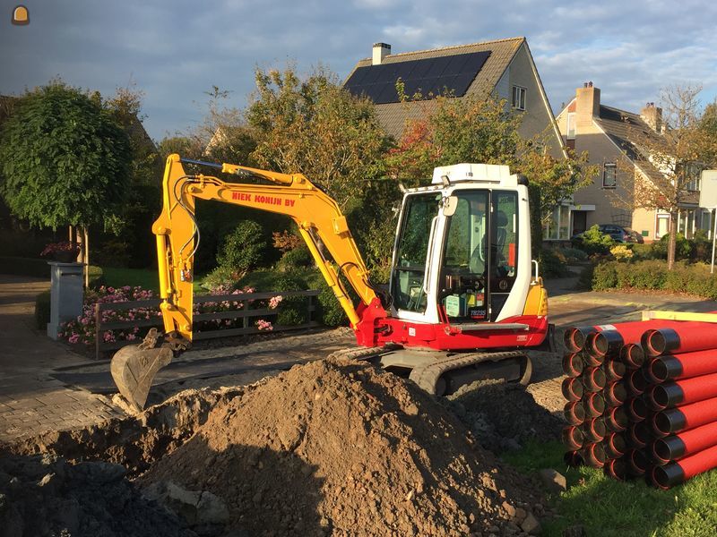 Takeuchi TB235 /overdruk