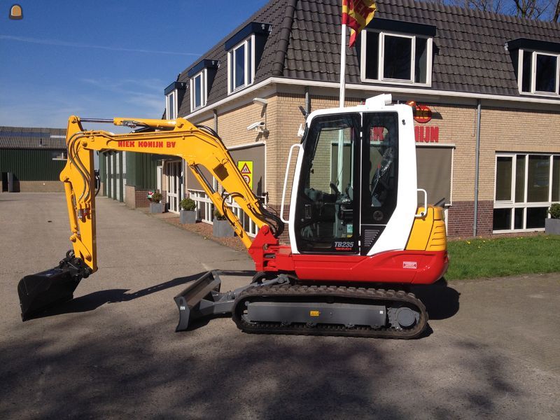 Takeuchi TB235 /overdruk