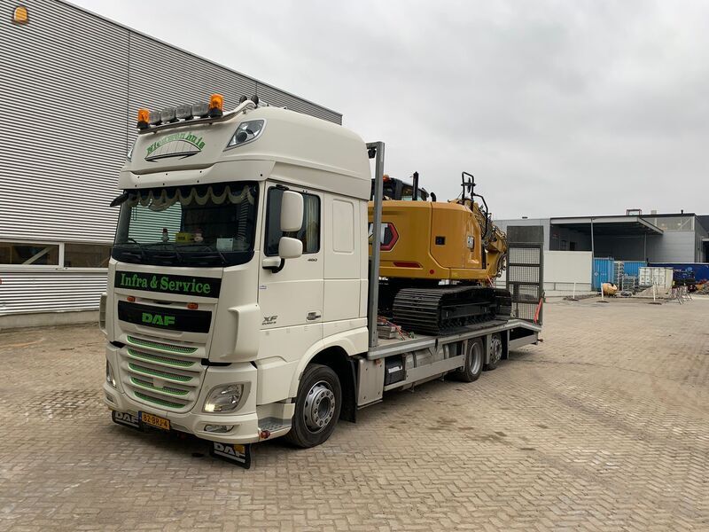 16 ton incl. DKS en gripper ( leica GPS )