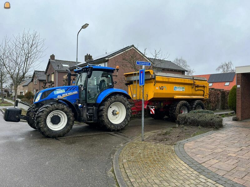 Tractor met kipper 15 m3