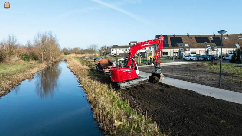 Kobelco SK75 + DKS