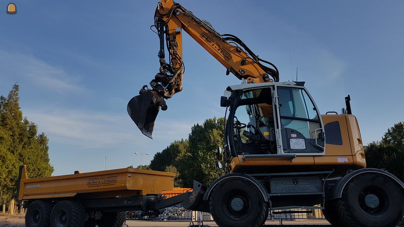 Liebherr 914 Compact