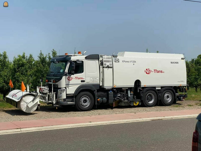 Veegwagen met hogedrukreiniger van 12 m3