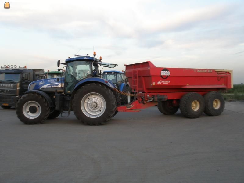 New Holland + gt 30 dumper