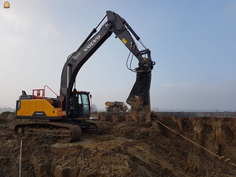 Volvo EC300EL