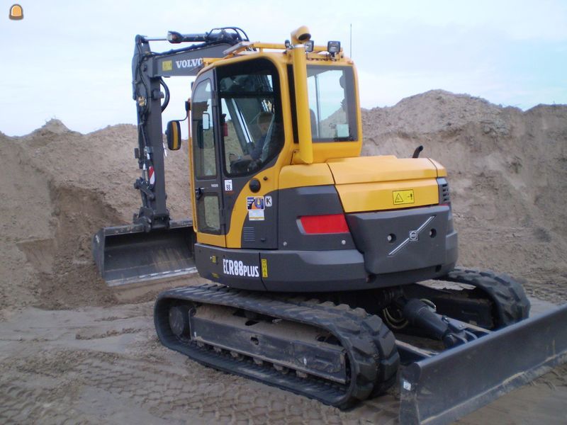 VOLVO ECR 88 plus