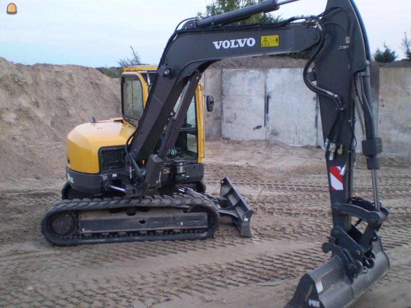 VOLVO ECR 88 plus