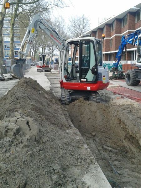 Takeuchi TB228