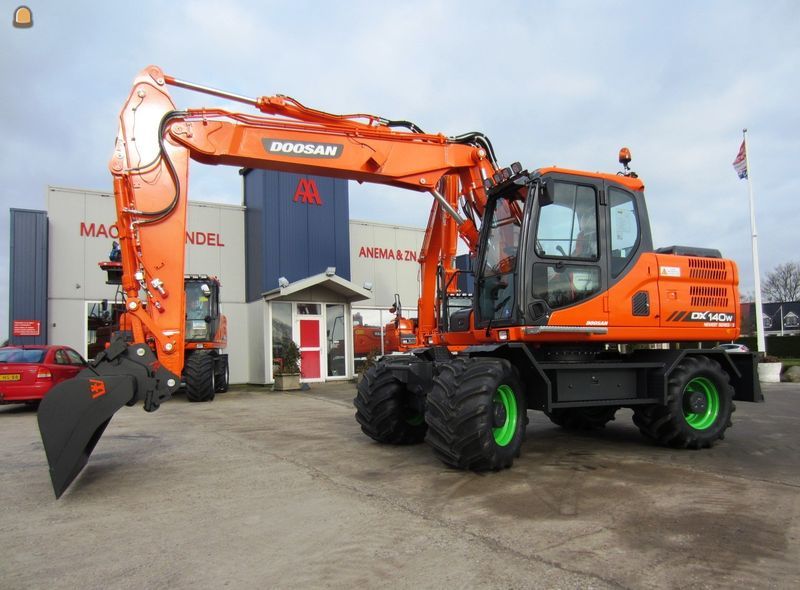 Doosan DX140W-3