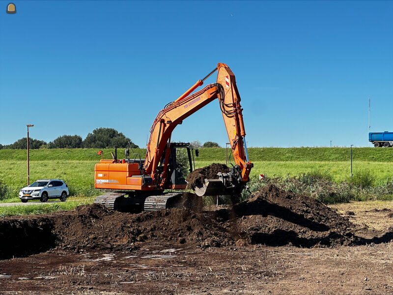 Doosan 180 LC