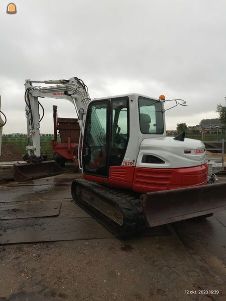 8,5 t.  Takeuchi tb285