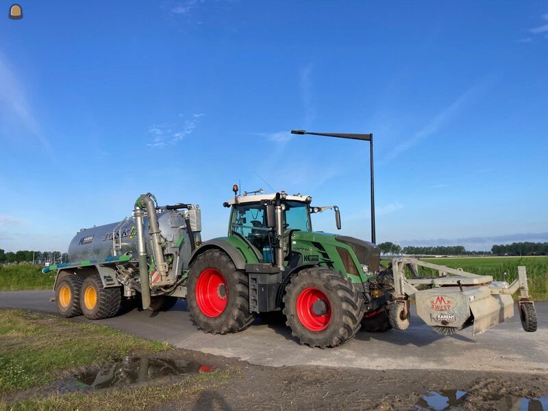 Fendt + waterwagen met zuigarm 14 m3