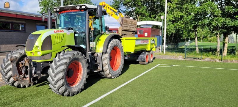 Claas Ares + Palmse dumper