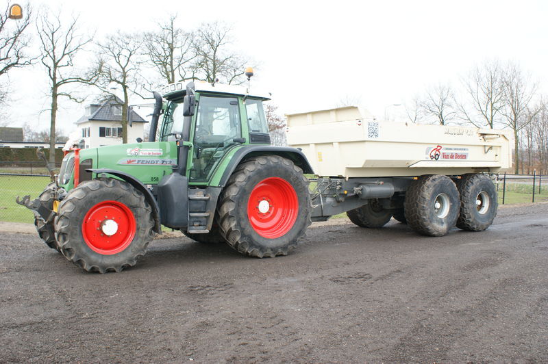 Fendt 712 Waterwagen / Kiper