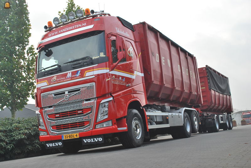 Volvo 6x2 containerwagen