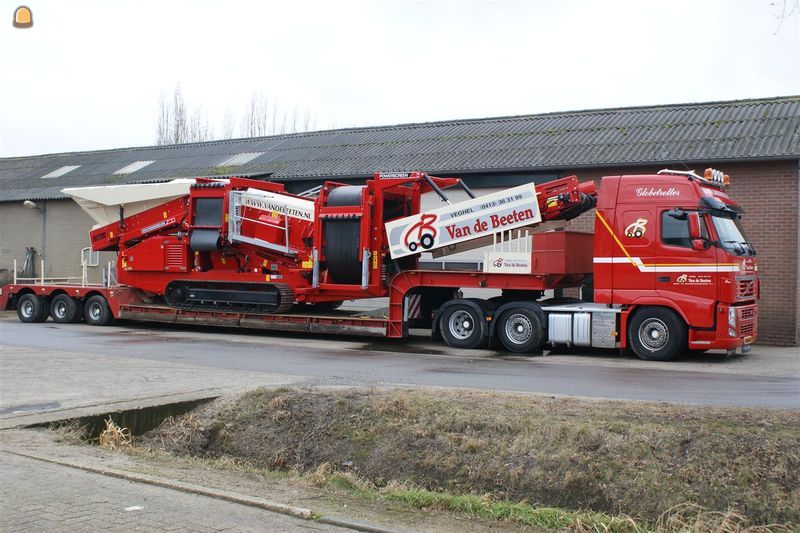 Powerscreen Warrior 1400 vlakzeef