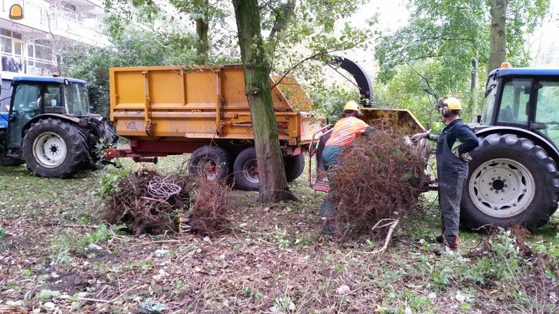 Compact tractor met schliesing