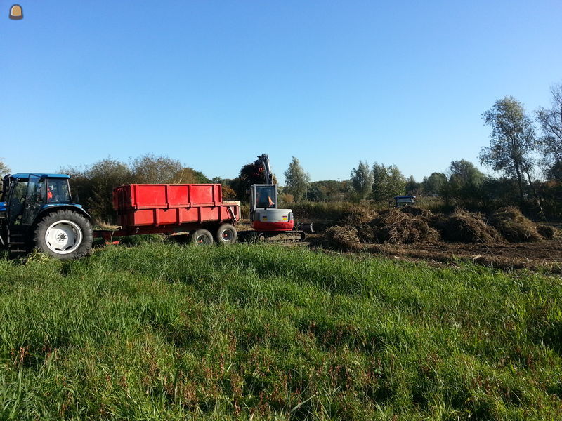 Tractor met kipper