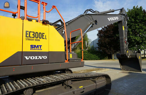 Eerste Volvo EC300E Strai...